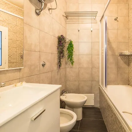 A Due Passi - Spagnoli Appartement Naples